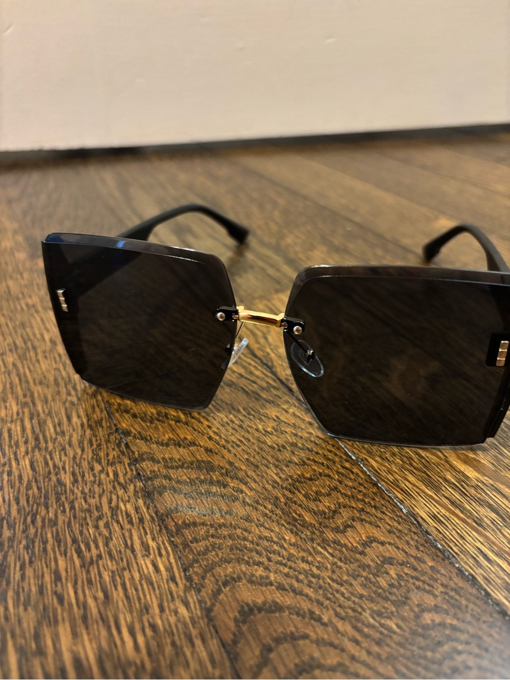 Classic Black Rimless Square Sunglasses - Unbranded